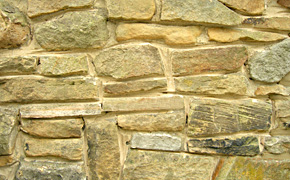 Random rubble showing the correct repointin method